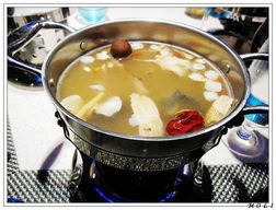 港鼎汇时尚火锅 一锅煮尽人间烟火，品味焖锅新时尚