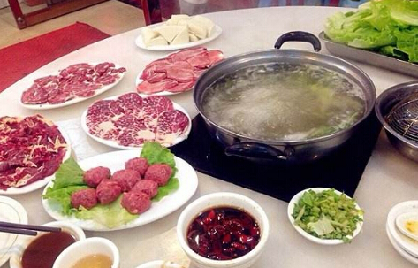 暖心暖“牛” 您身边的饮品牛肉煲