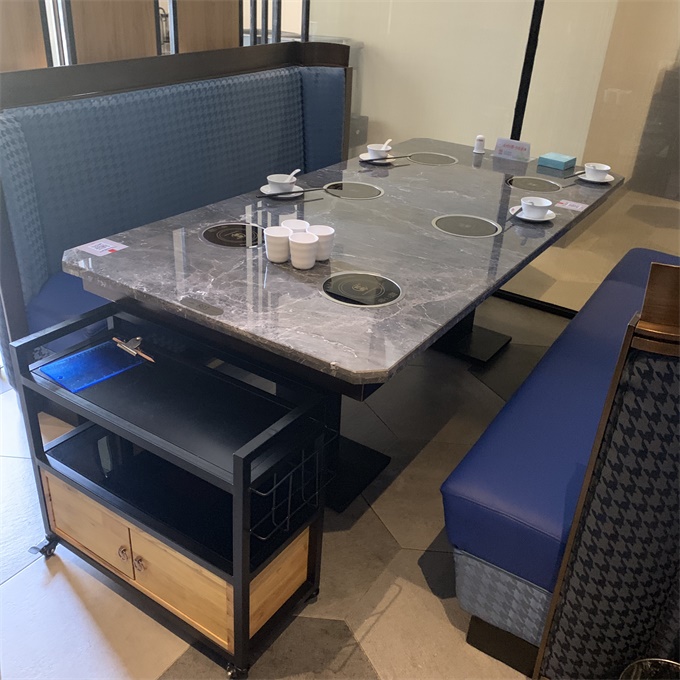 一人一锅火锅桌与焖锅 餐饮新风尚